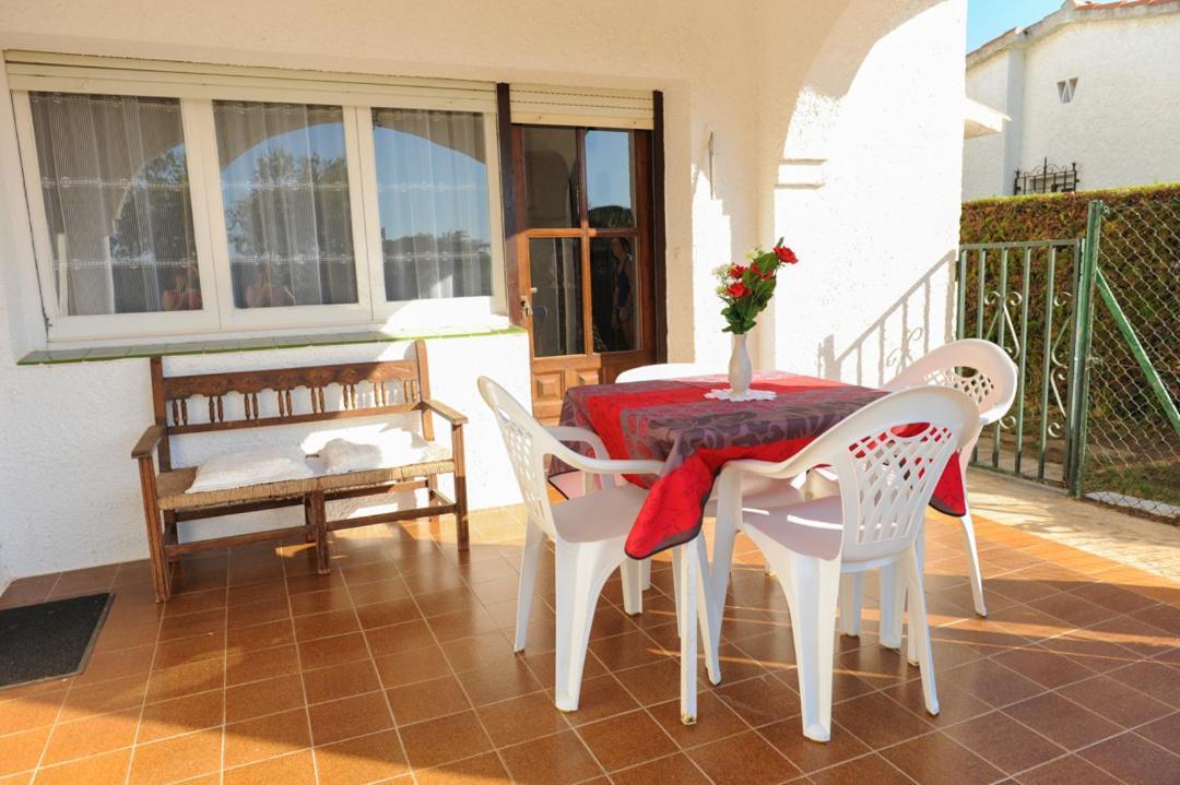 Casa Del Dorado Playa Cambrils Villa Exterior photo